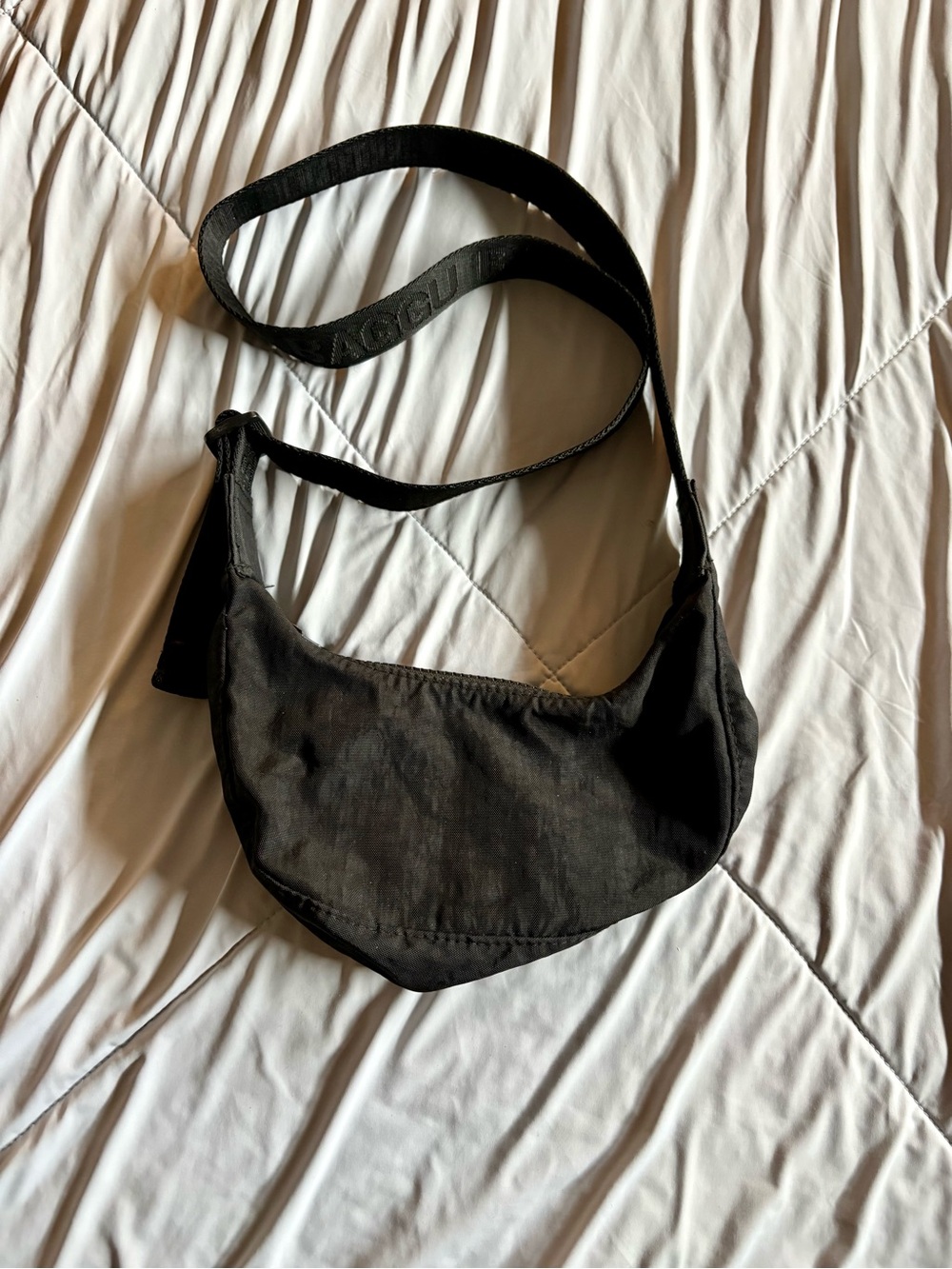 Baggu Small Nylon crescent bag